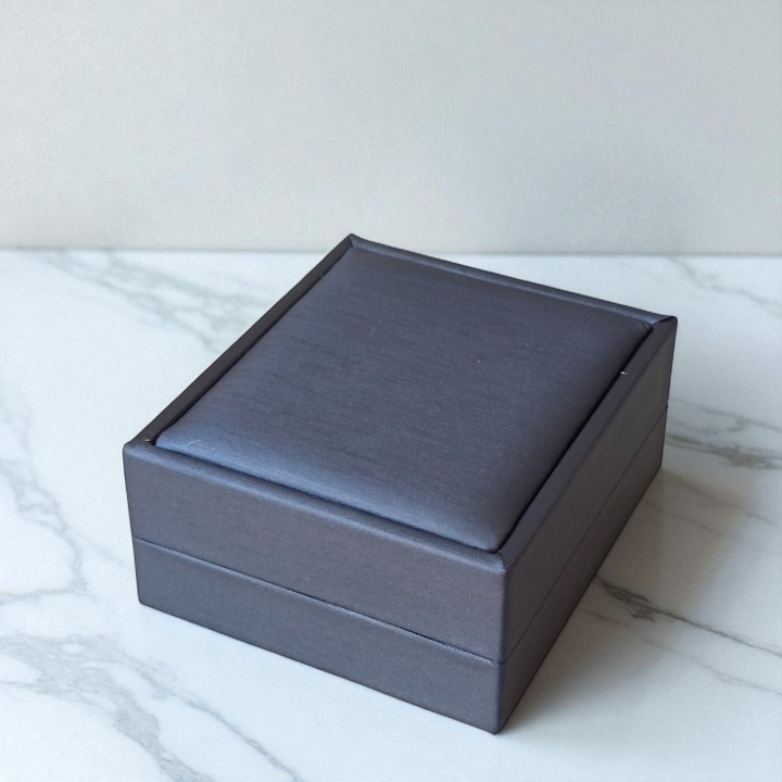 Boucles d'oreilles, pendants, pièce unique, artisan créateur, argile polymère, fimo, art, finesse, passion, délicatesse, plume